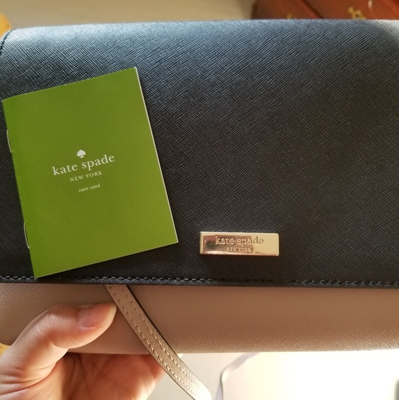 Kate Spade cross body purse - Picture 5 of 5